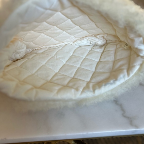 Vintage Plush Sheep-Shaped Hot Water Bottle Cover - Picture 7 of 7